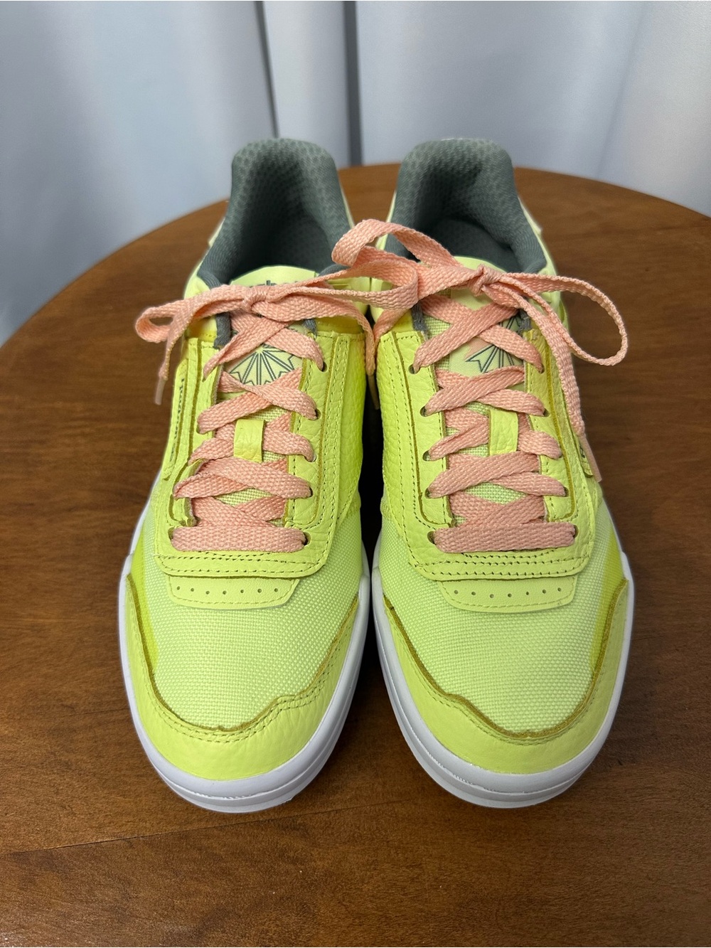 Reebok club c legacy energy glow Neon Yellow Sneakers size 8 worn once